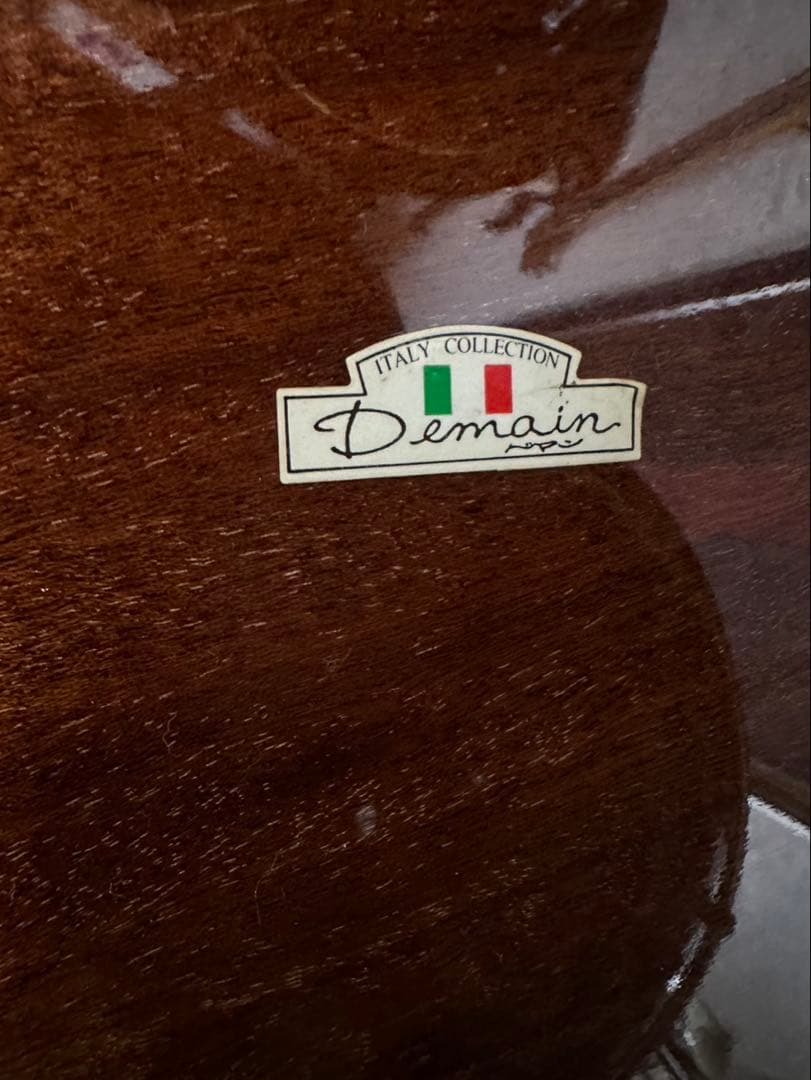 demain italy collection 花柄装飾のテーブル