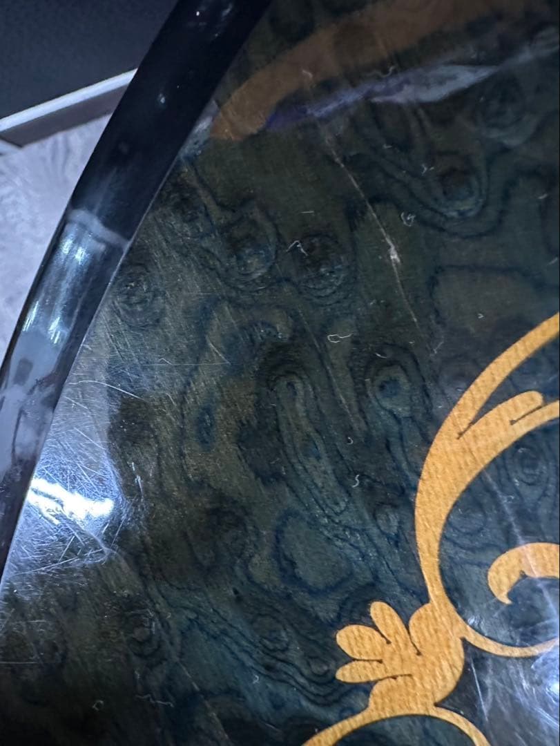 demain italy collection 花柄装飾のテーブル