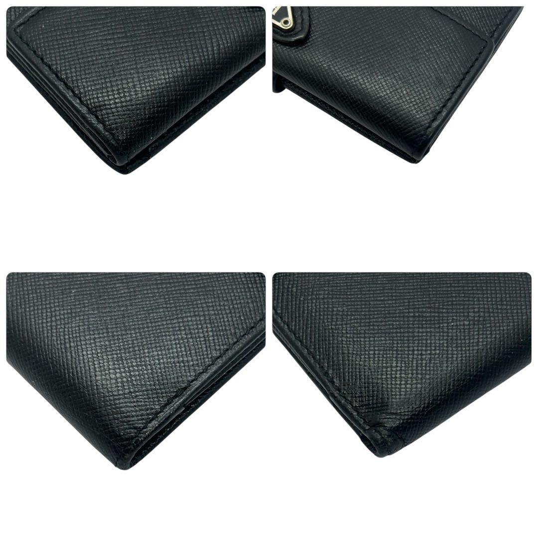 【美品】プラダ サフィアーノ 二つ折り財布 ブラック 黒 三角ロゴプレート