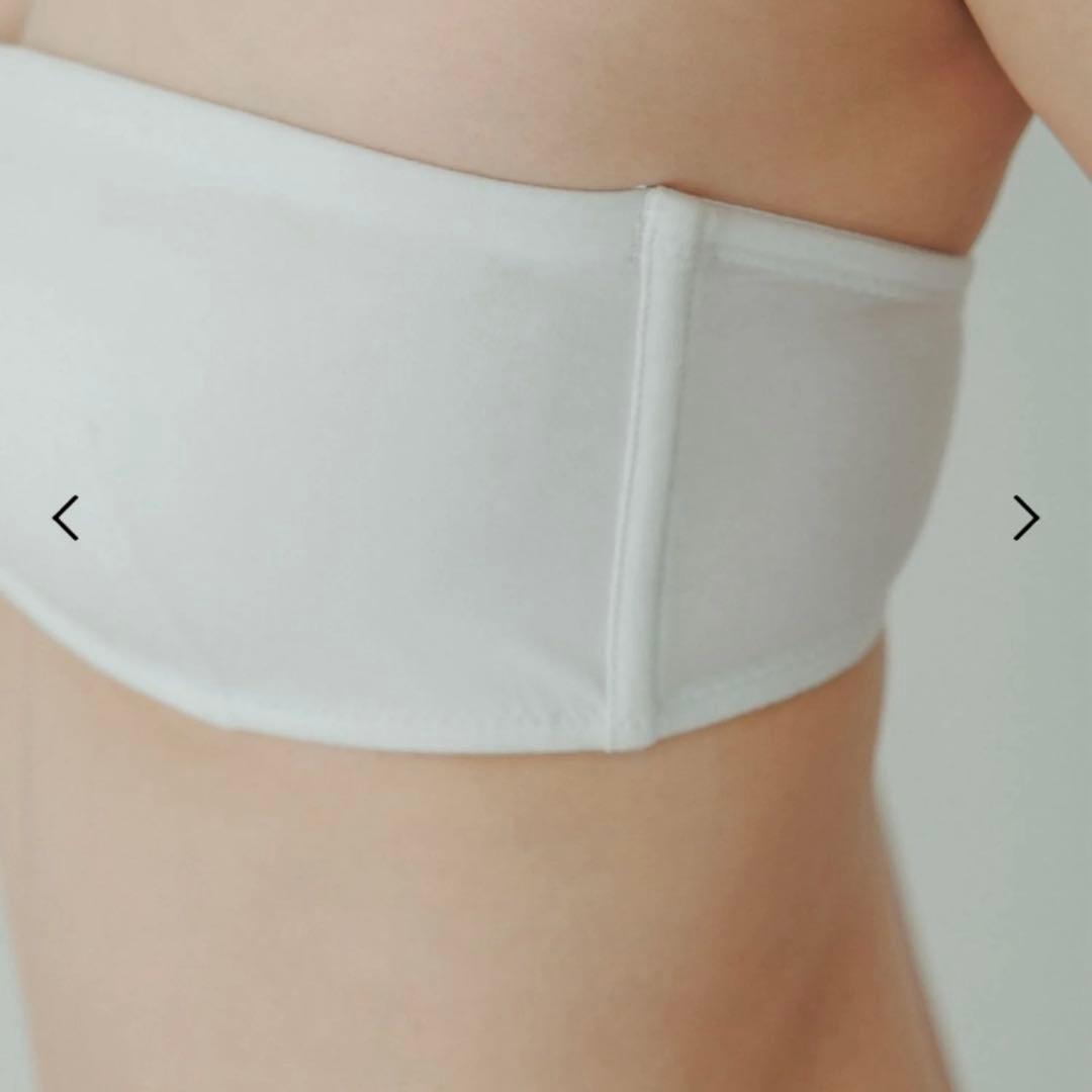 [美品・送料込み]yo BIOTOP/ヨービオトープ tiny bra top白