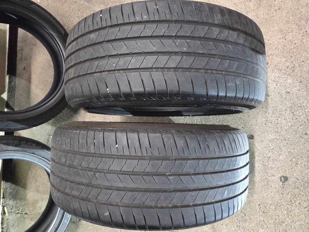 ブリジストン　レグノ18インチ サマータイヤ 4本セット　最終値下げです