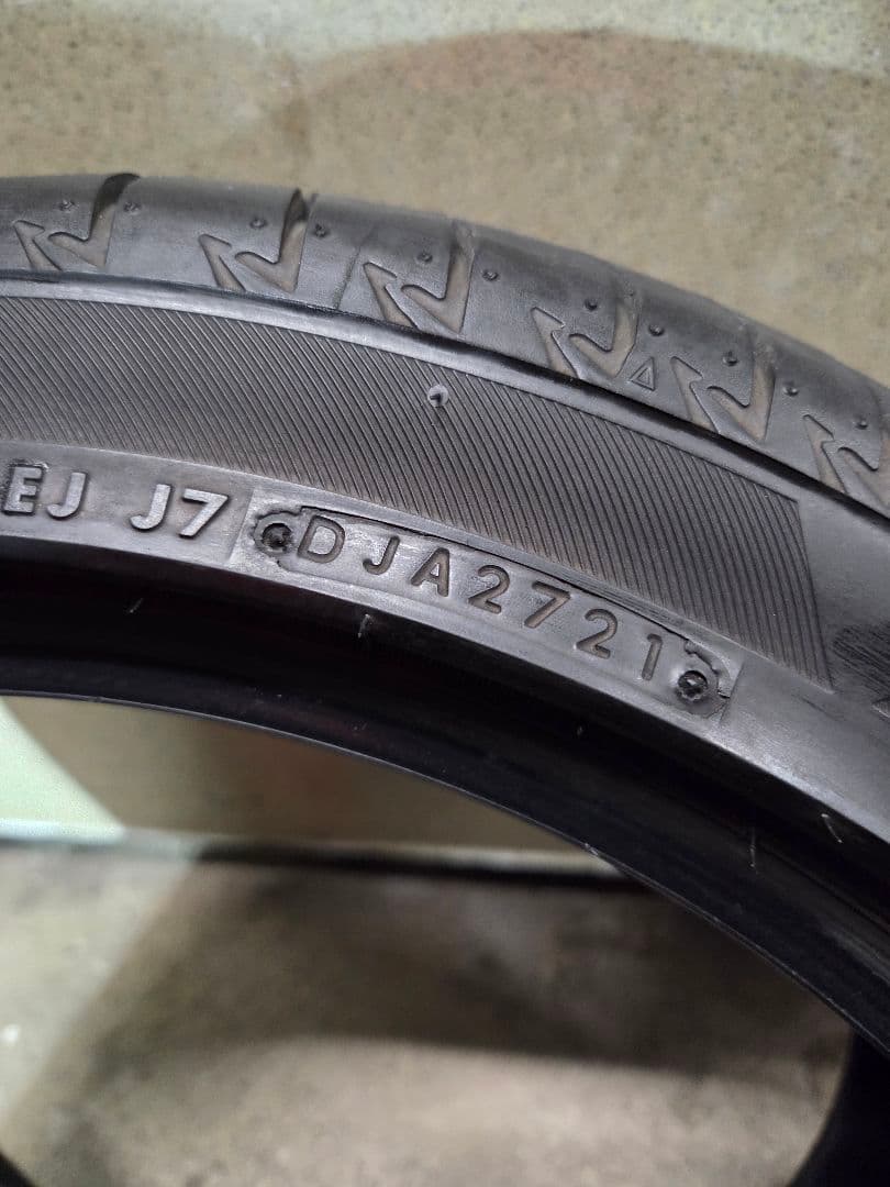 ブリジストン　レグノ18インチ サマータイヤ 4本セット　最終値下げです