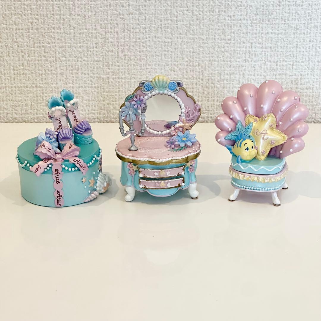 アリエル　ドレッサー型小物入れ