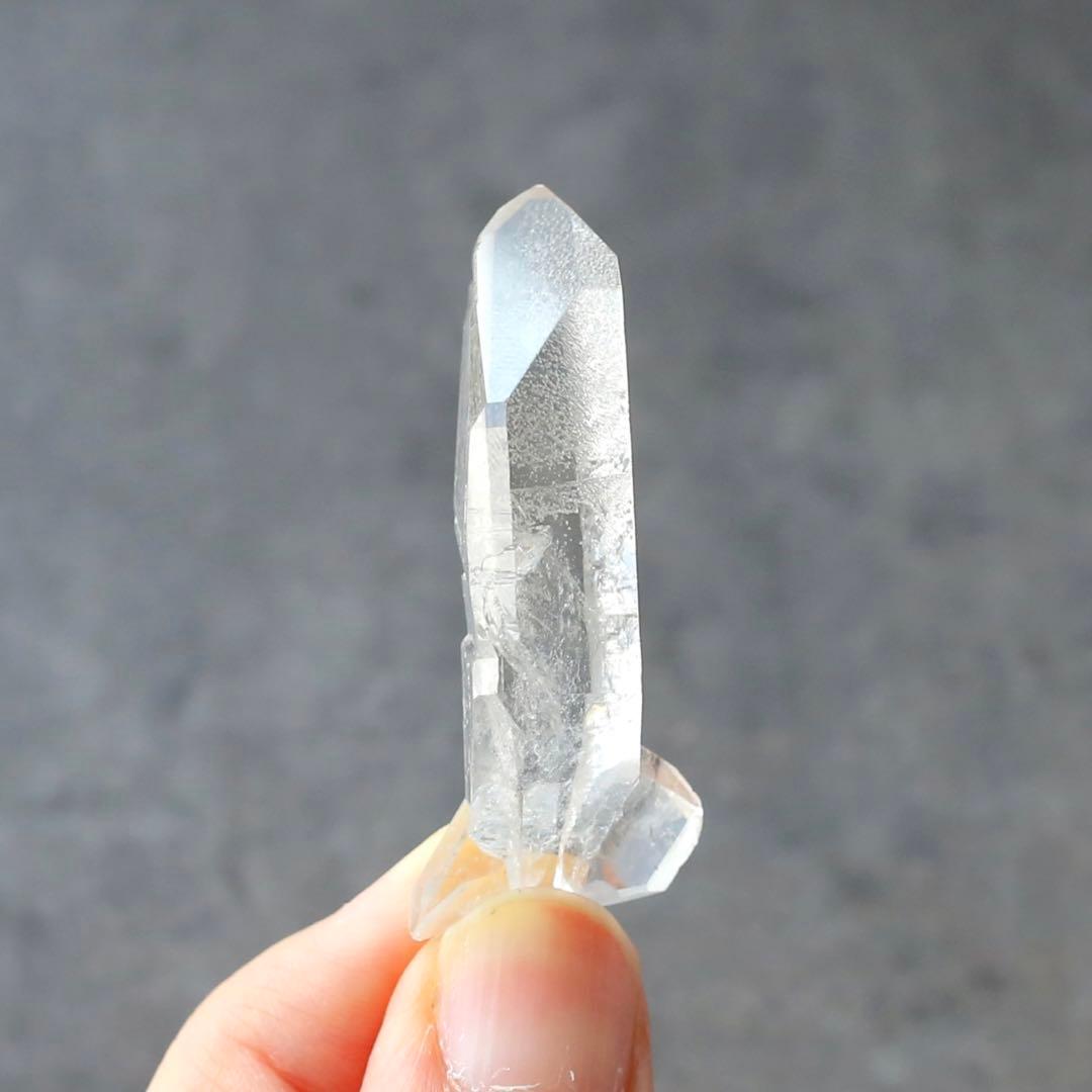 ダブルポイント ヴィジョンクォーツ 水晶 天然石 希少 鉱物 両剣水晶