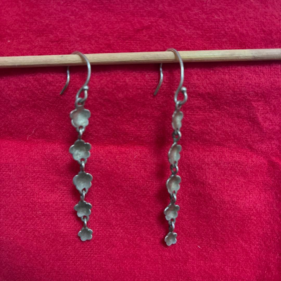 Me&Ro フラワー　シルバーピアス