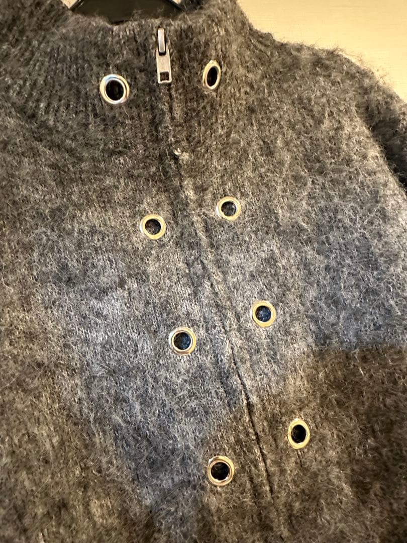 LAGUA GEM ZIP SIDE EYELET ニット
