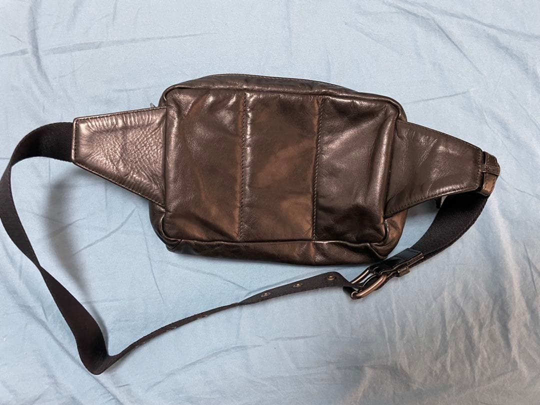 【デゲン】BOTTEGA VENETA ボディバッグ ブラック