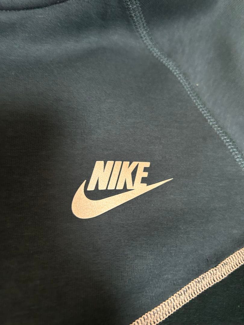 Nike Synaworldコラボテックフリースセットアップ