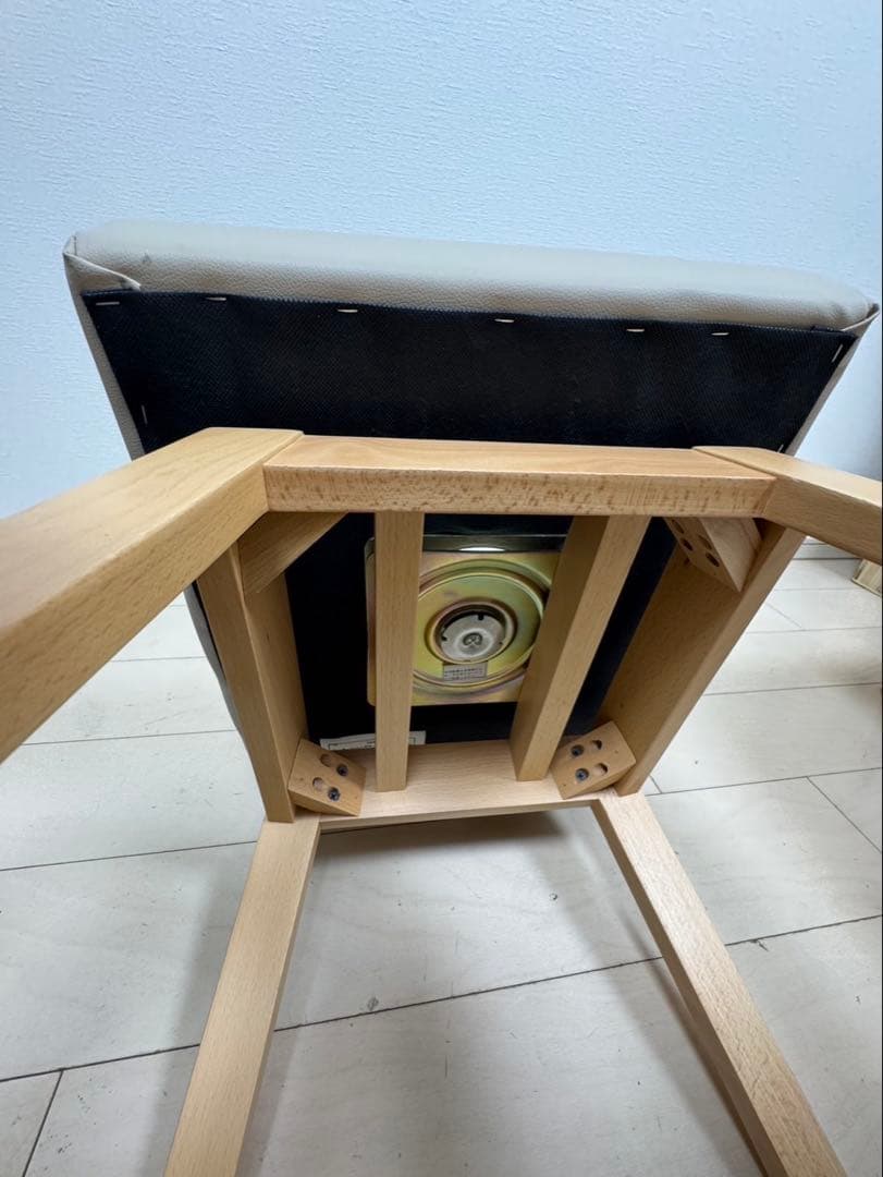 ニトリ　回転椅子