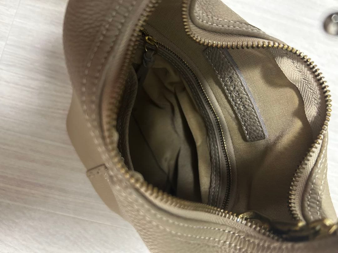 Magnu マヌー　keg pouch ケッグポーチ　グレージュ