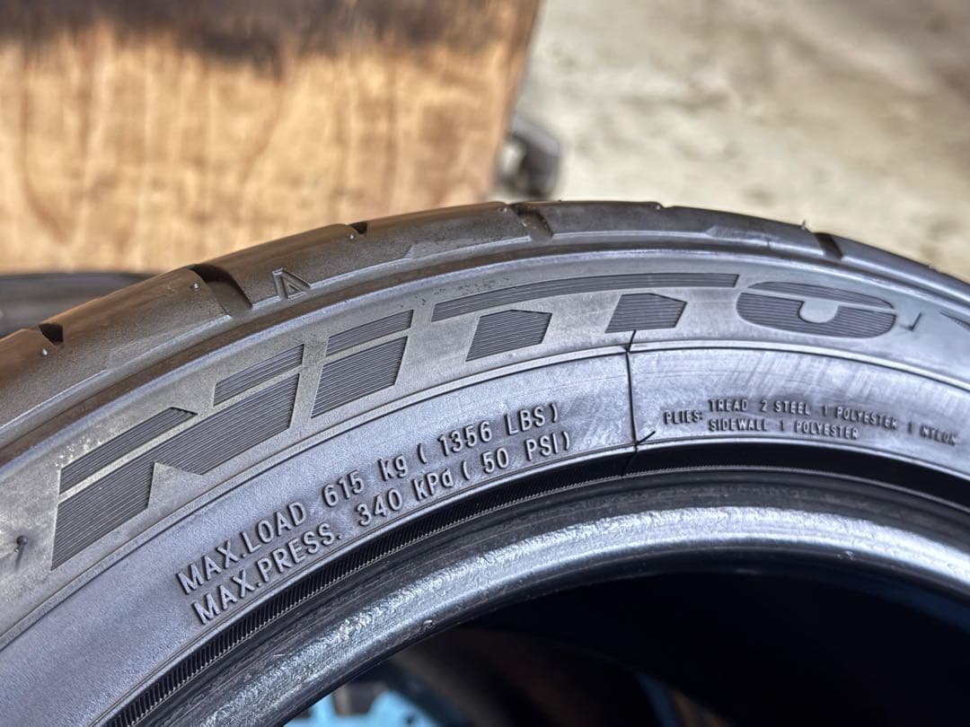 タイヤ・ホイール (559)(2)215/45R17 NITTO NT555