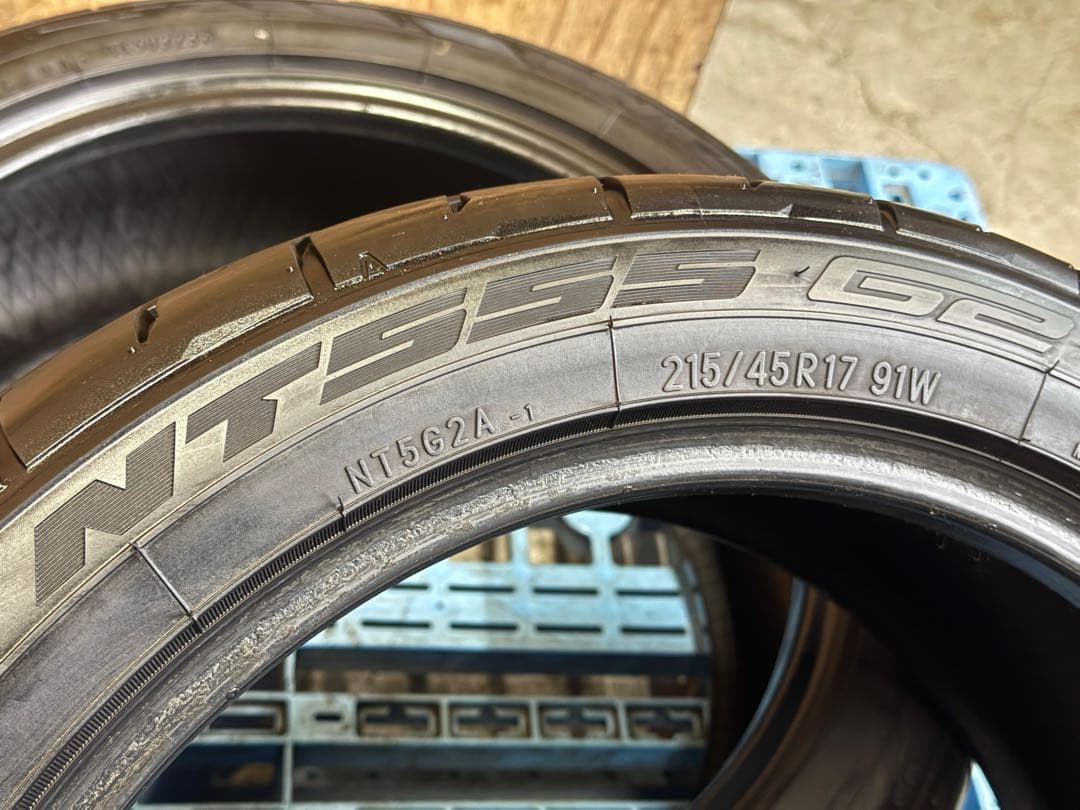 タイヤ・ホイール (559)(2)215/45R17 NITTO NT555