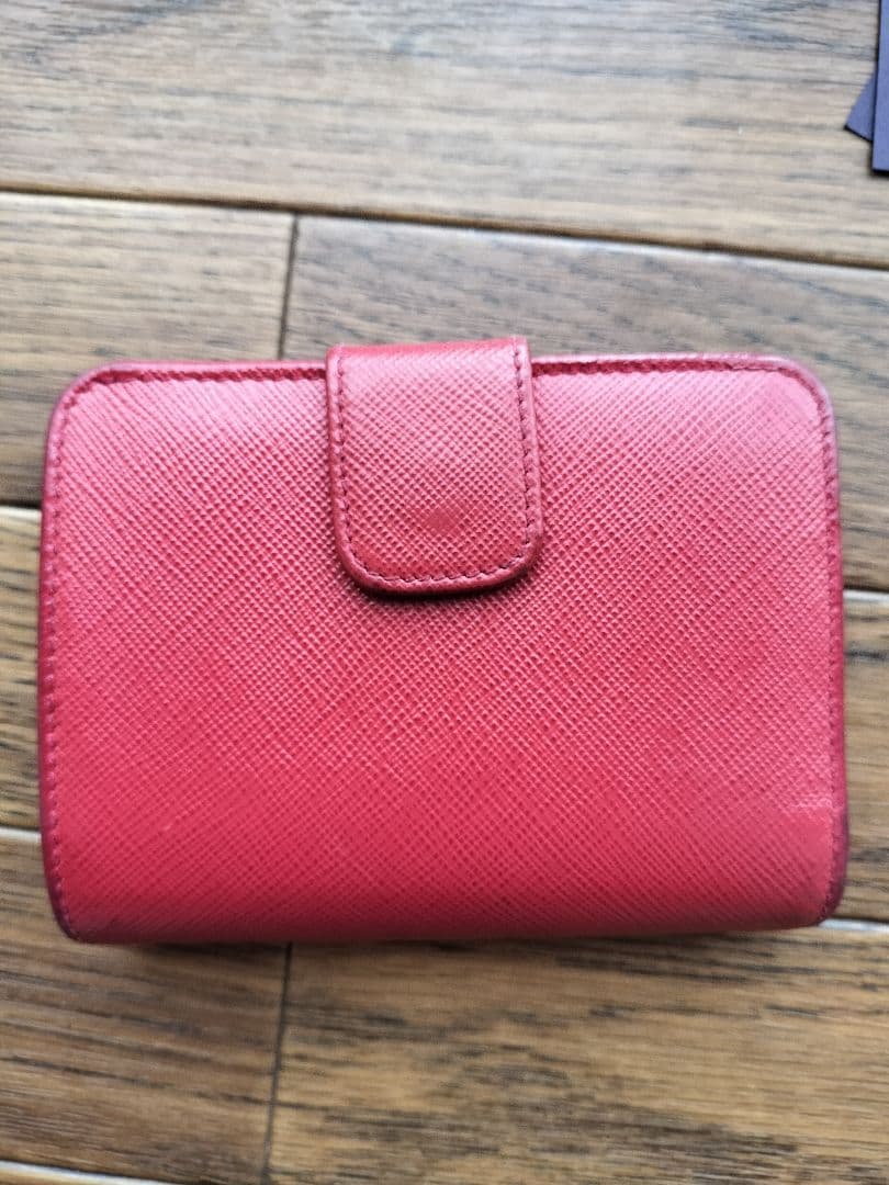PRADA サフィアーノレザー 二つ折り財布 赤