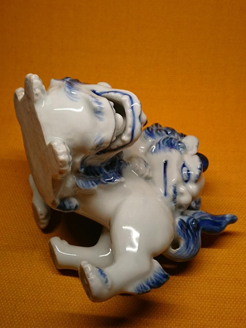【美品】獅子　戯れ獅子　染付　磁器　置物　インテリア　工芸品　美術品　A3360
