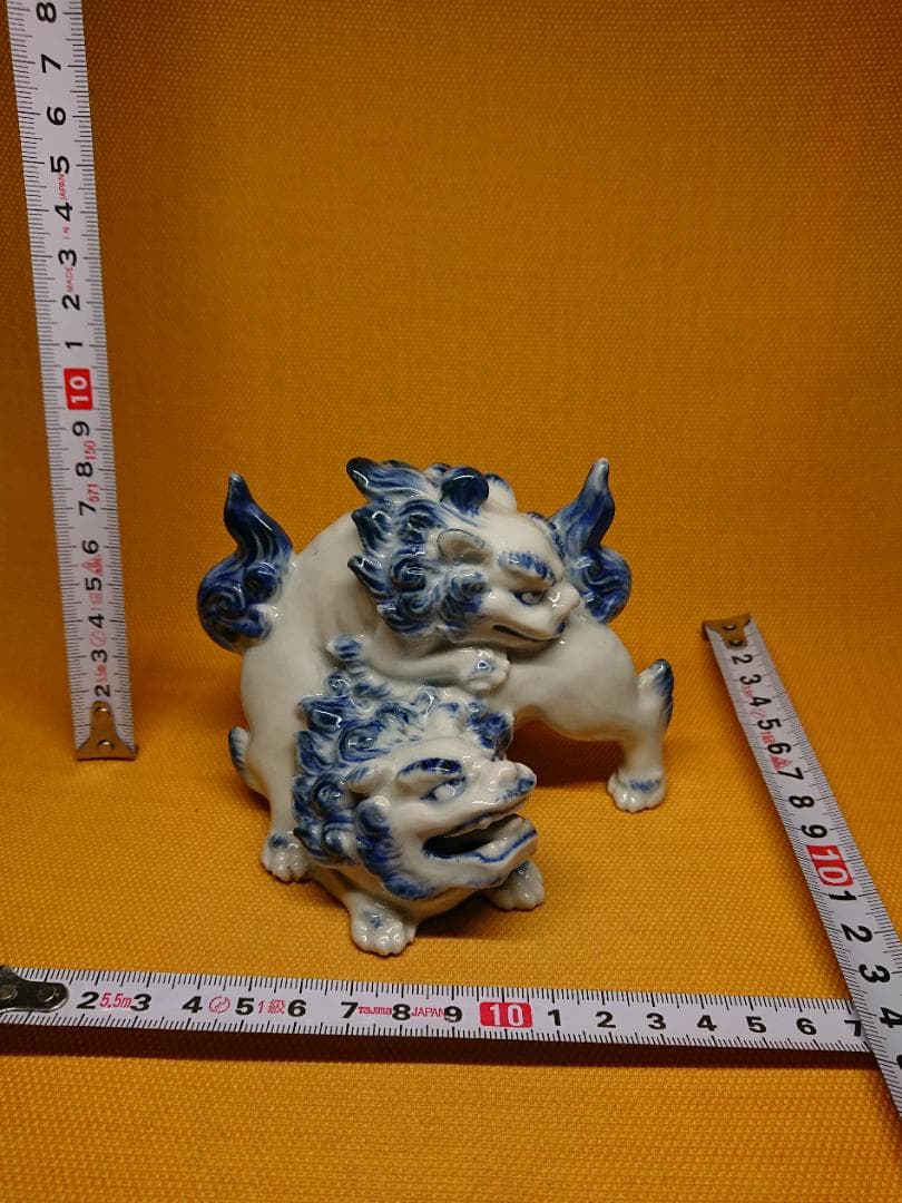 【美品】獅子　戯れ獅子　染付　磁器　置物　インテリア　工芸品　美術品　A3360