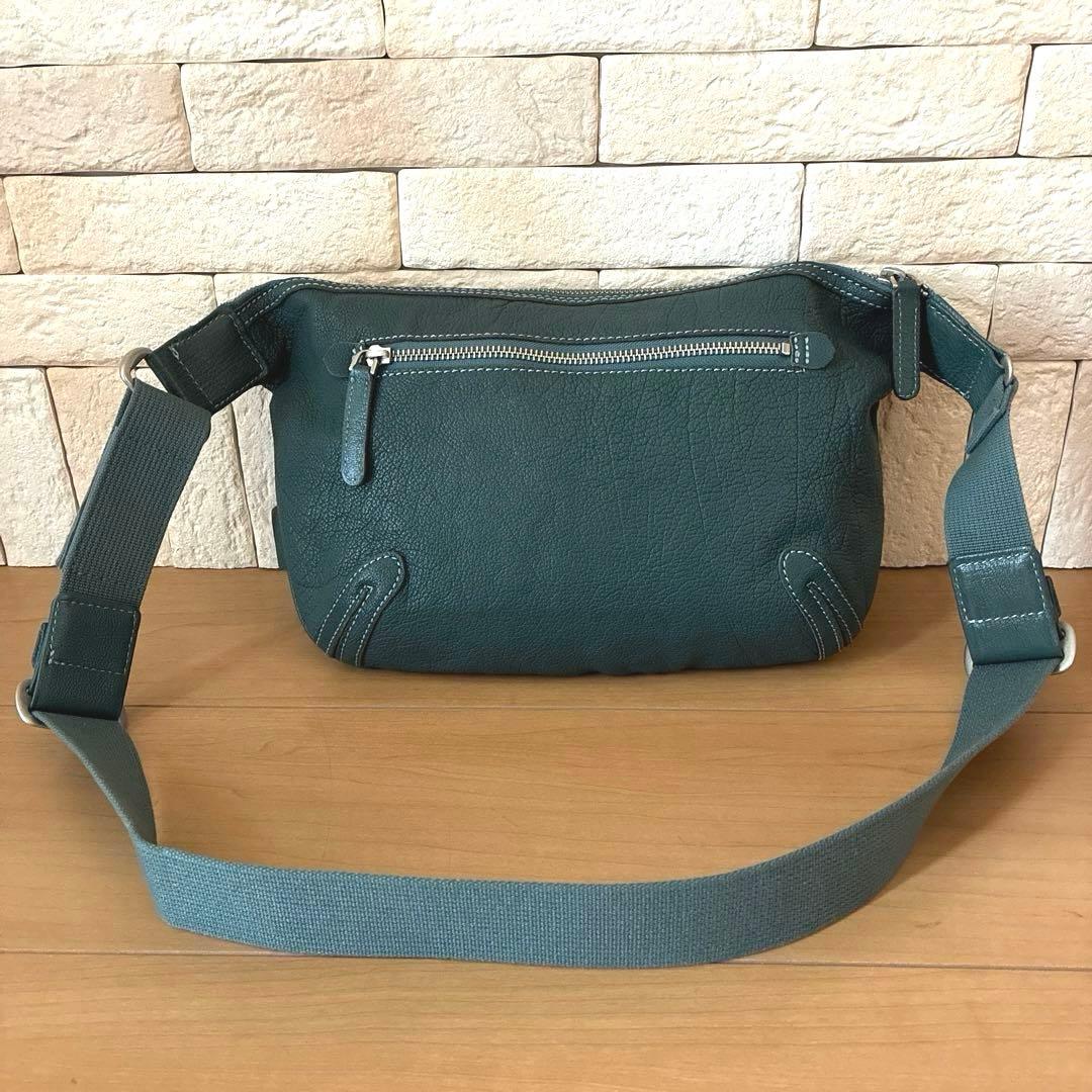 Paul Smith シボ革ボディバッグ \"with STRIPE TRIM\"