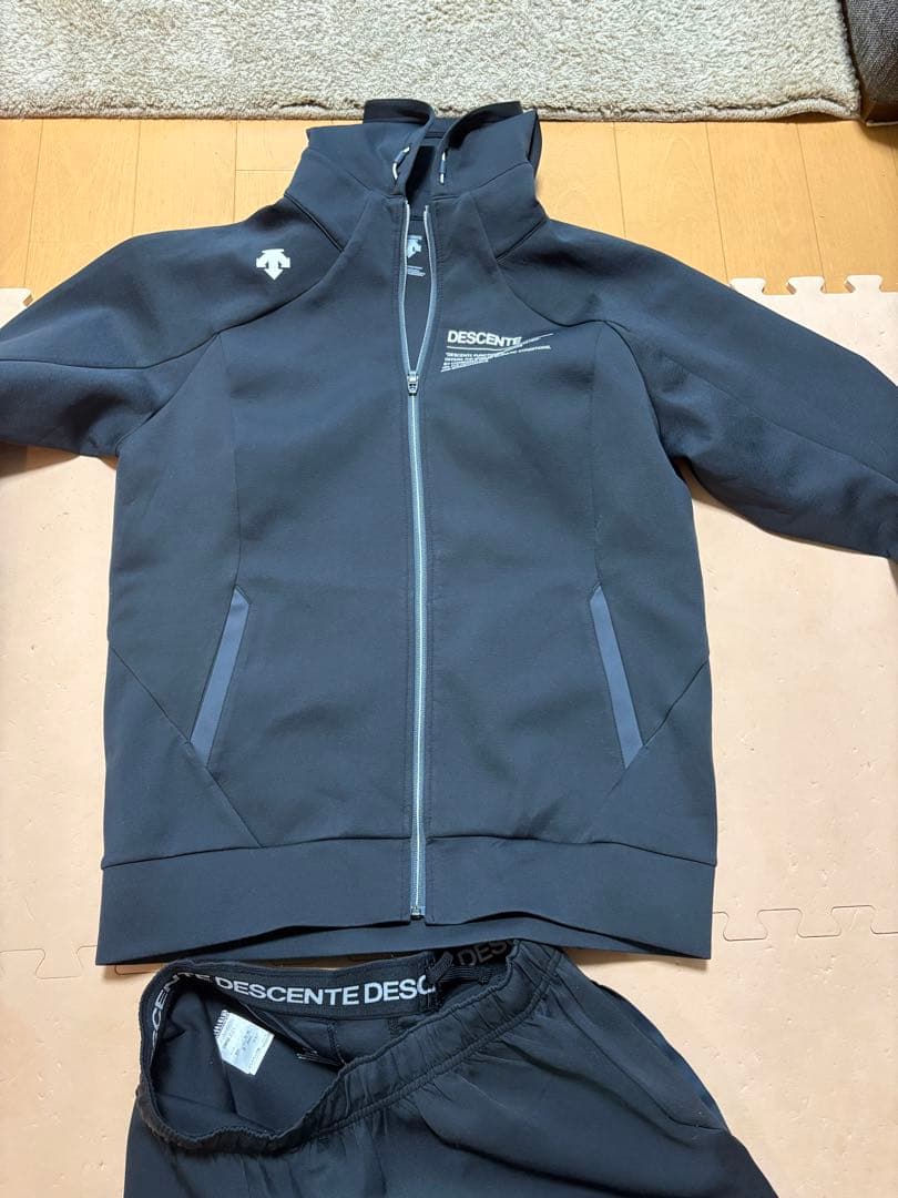 大谷翔平着　DESCENTE ジャージ上下セット O ブラック