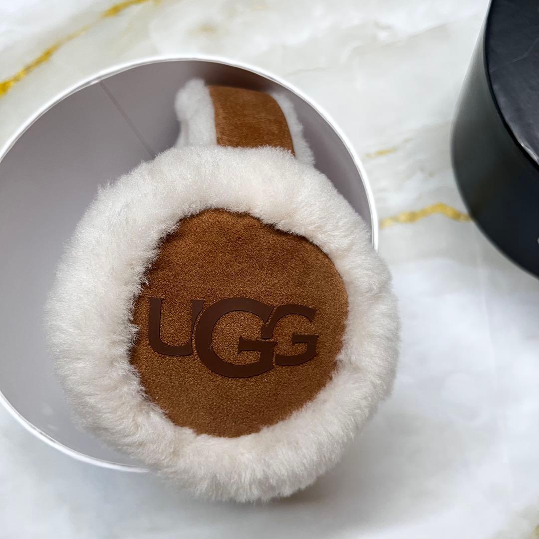 【新品未使用】UGG チェスナット　シープスキン イヤマフ　イヤーマフラー