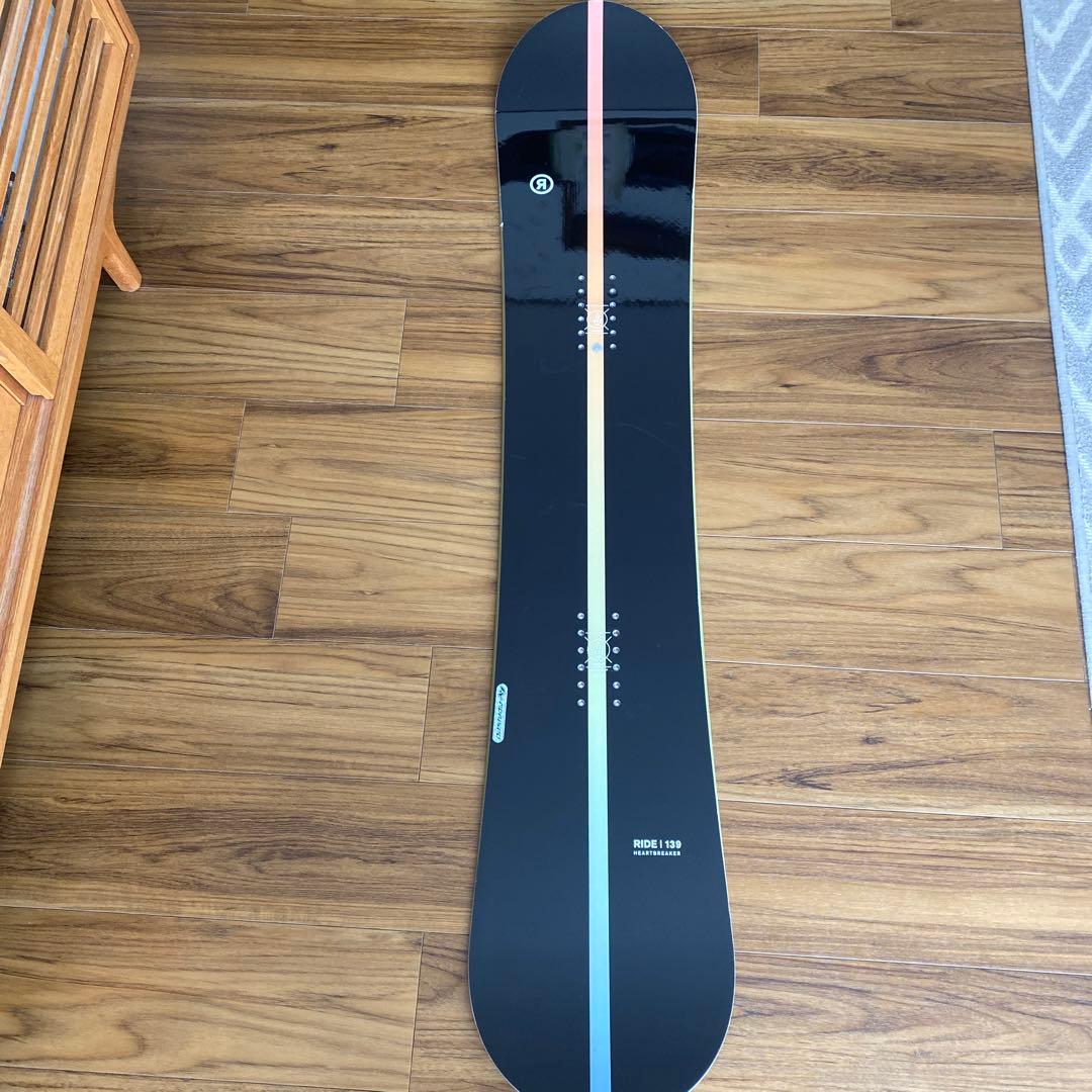 スノーボード 板 ハートブレイカー　139㎝