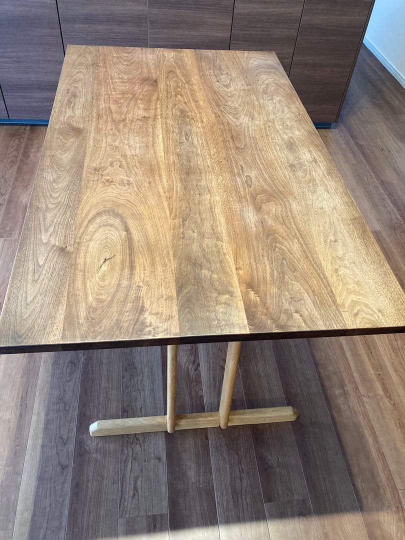 値下げ中　ダイニングテーブル　ウォールナット　オイル仕上げ　家具一点物