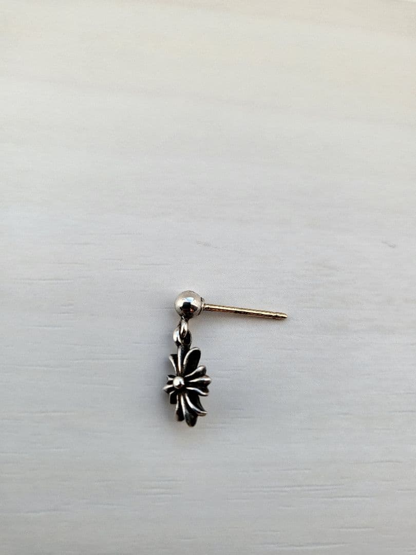 CHROME HEARTS クロムハーツ　片耳ピアス