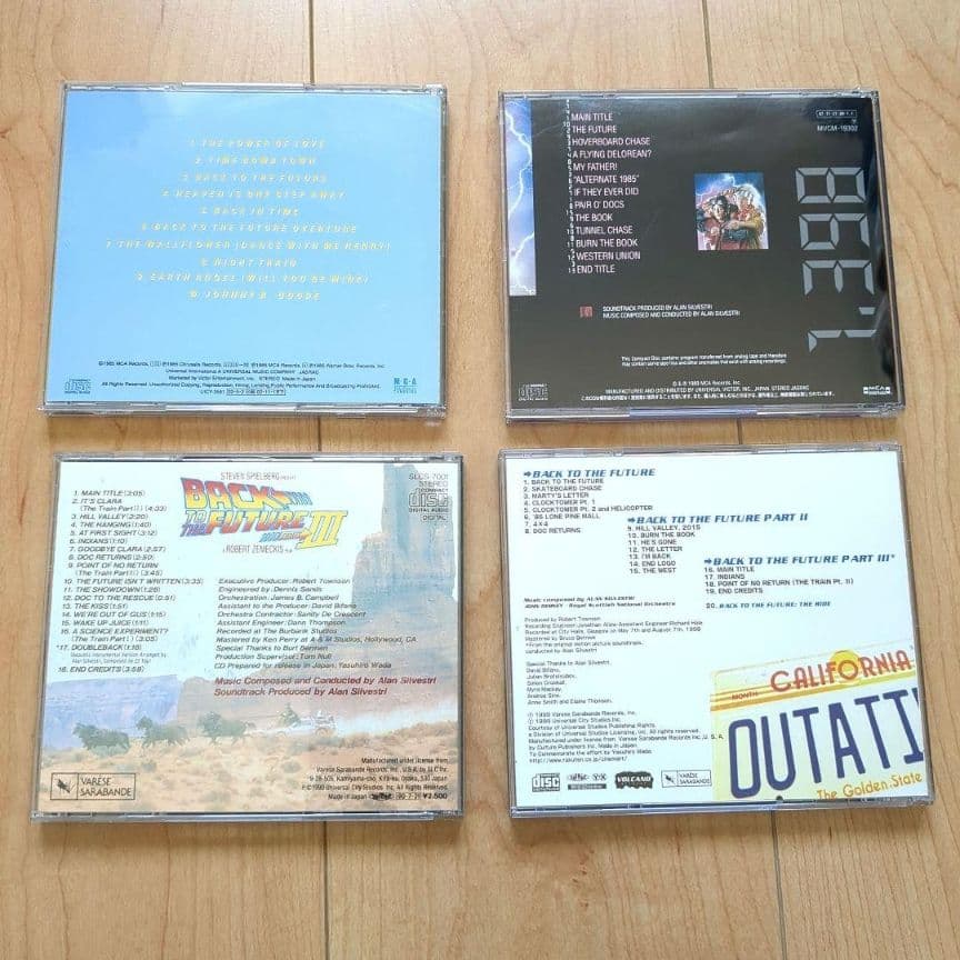 入手困難　廃盤　バックトゥザフューチャー　サントラ　CD　４枚　まとめ売