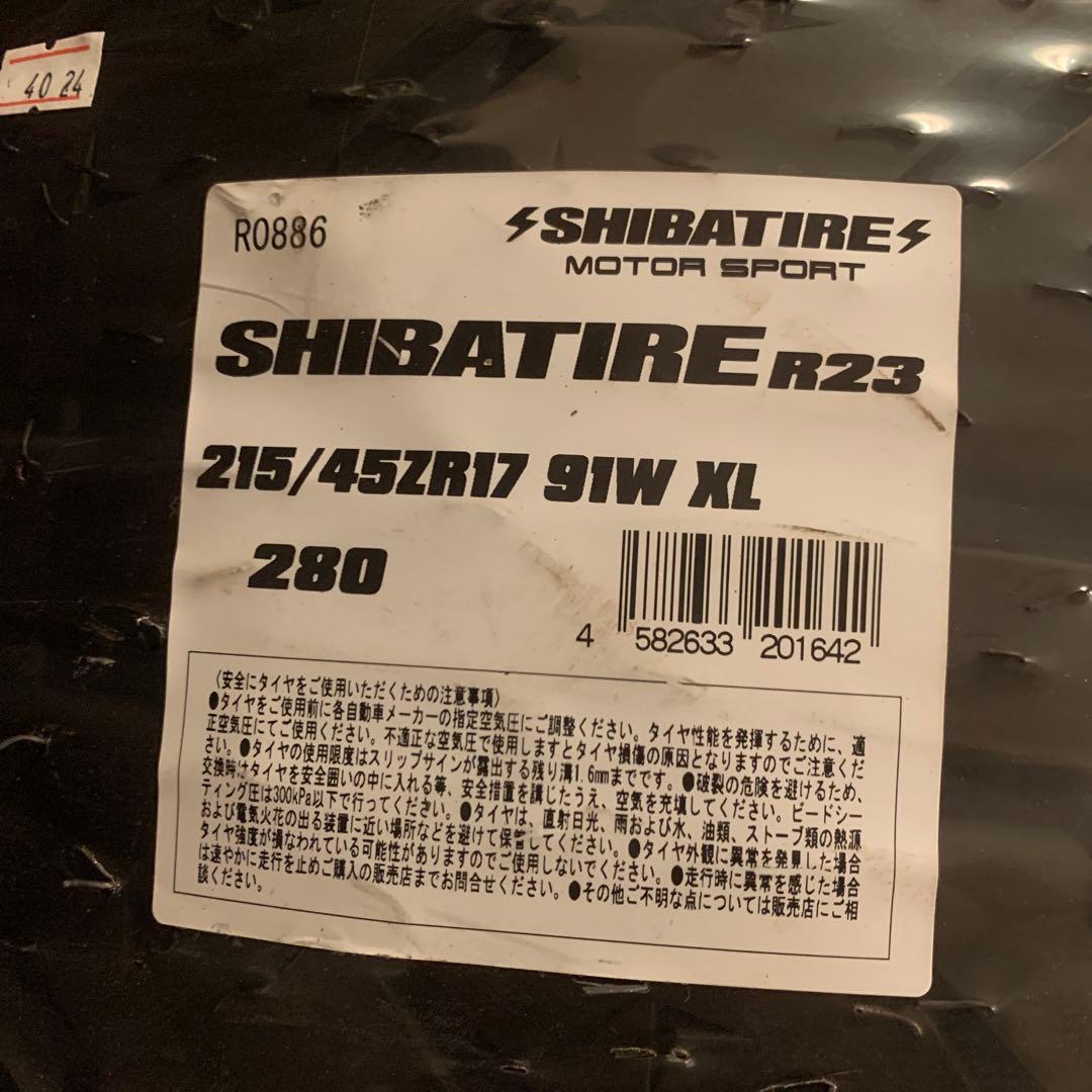 【新品】シバタイヤ　280　215/45/17