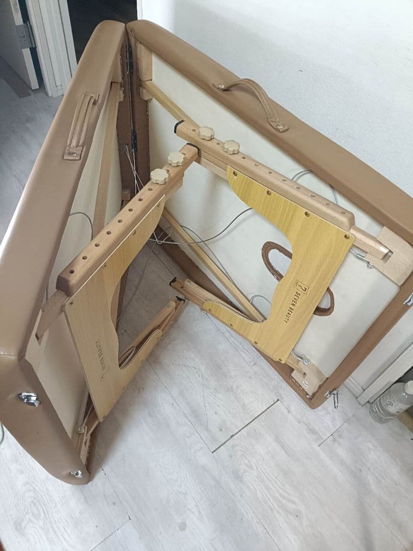 エステ マッサージベッド施術ベッド 折りたたみベッド セブンビューティー　有孔
