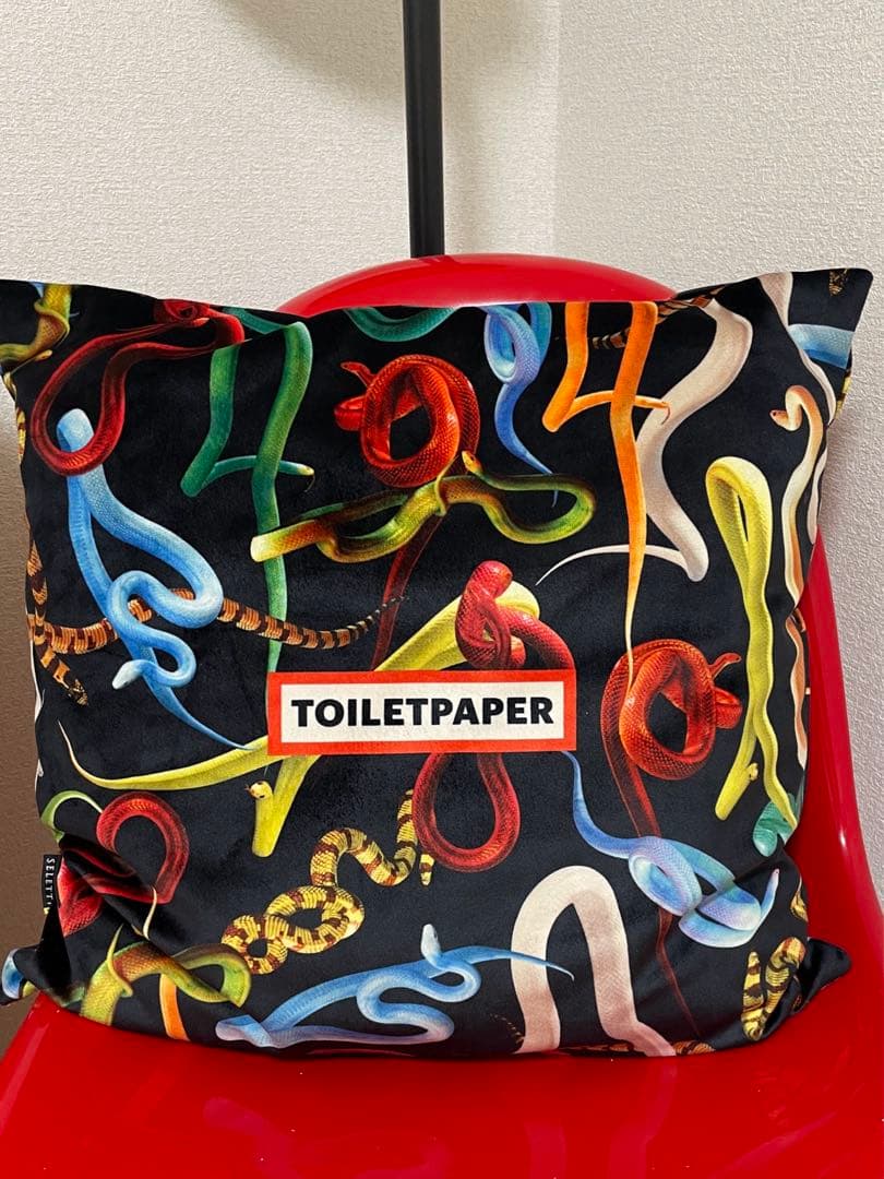 TOILETPAPER カラフルスネーククッション