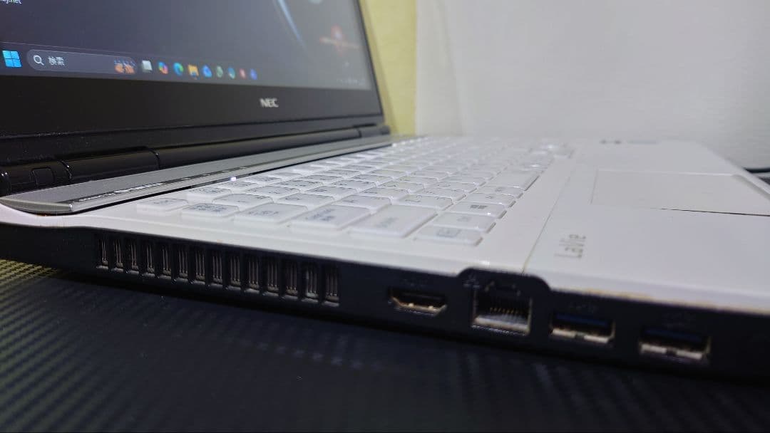 16GBCore i7タッチパネル　SSD512GB　Win11　Office