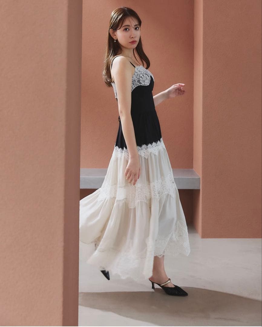 スーツ・フォーマル・ドレス Isa Tiered Lace Cami Dress herlipto