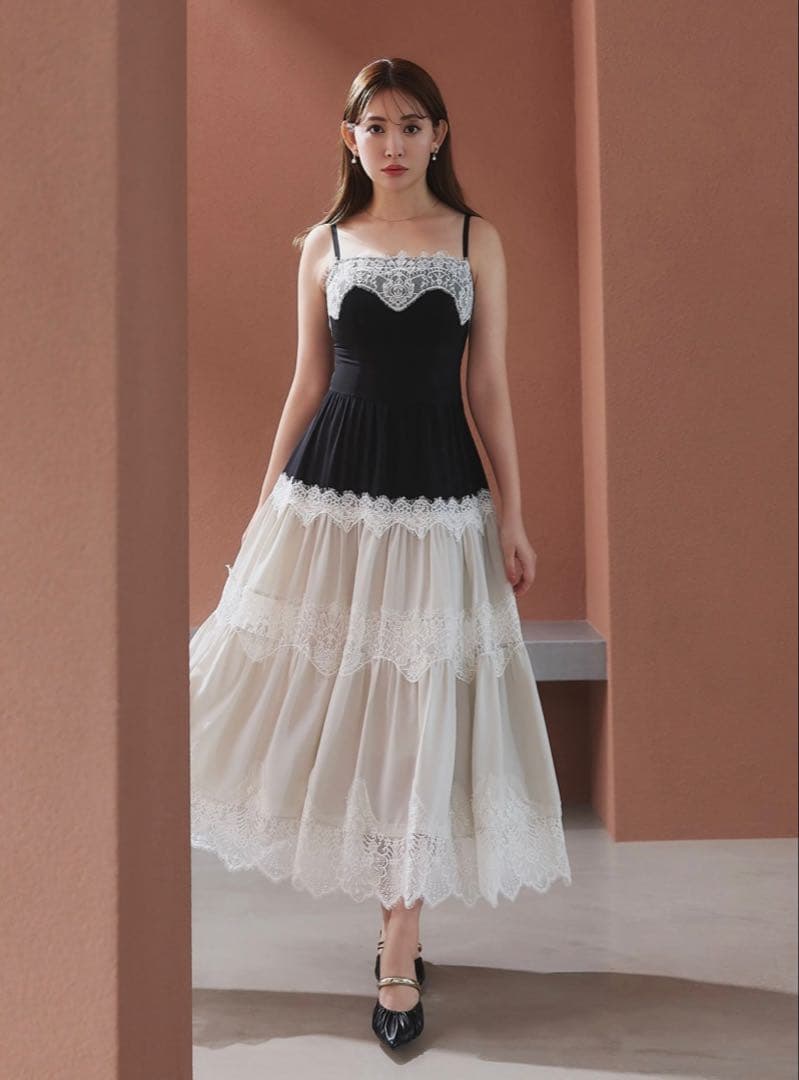 スーツ・フォーマル・ドレス Isa Tiered Lace Cami Dress herlipto