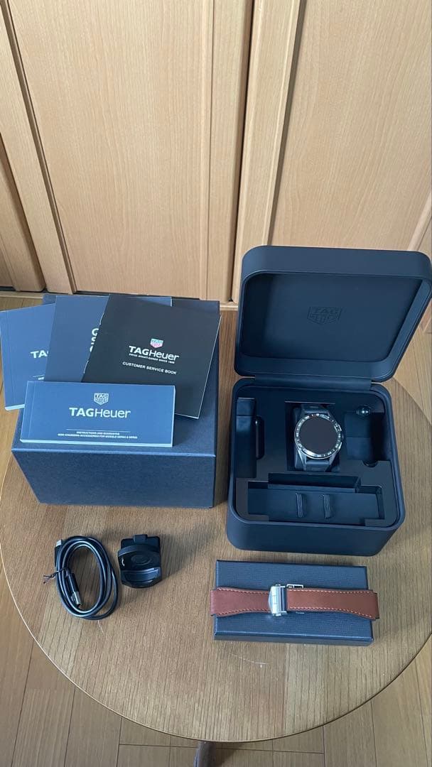 TAG Heuer スマートウォッチ 付属品完備