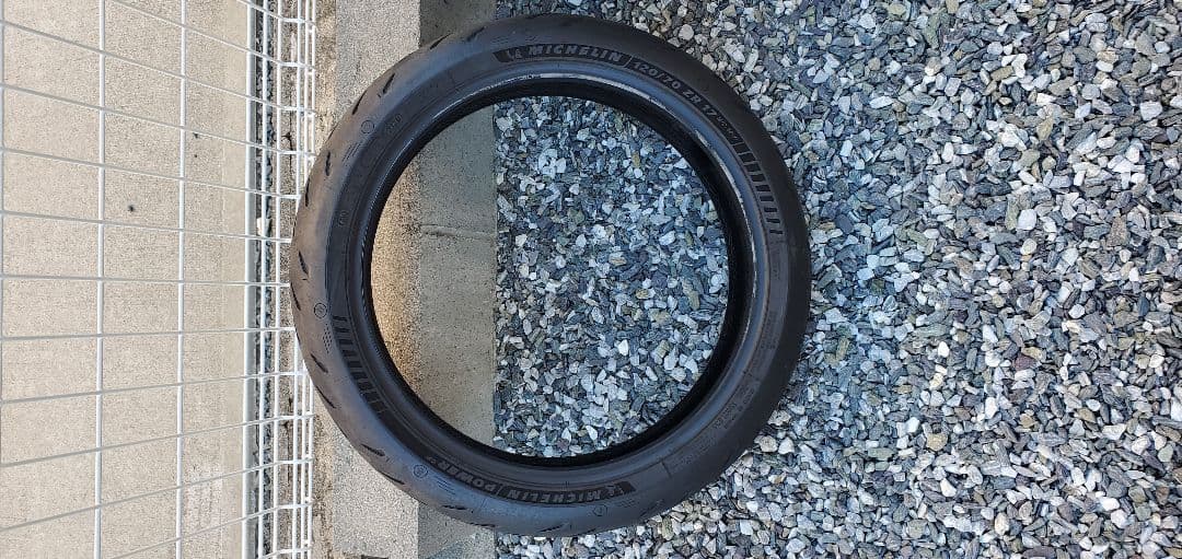 ミシュラン パワーGP前後セット 120/70ZR17 180/55ZR17