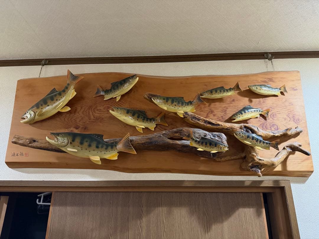 c*a様 木製魚の彫刻 壁掛け装飾