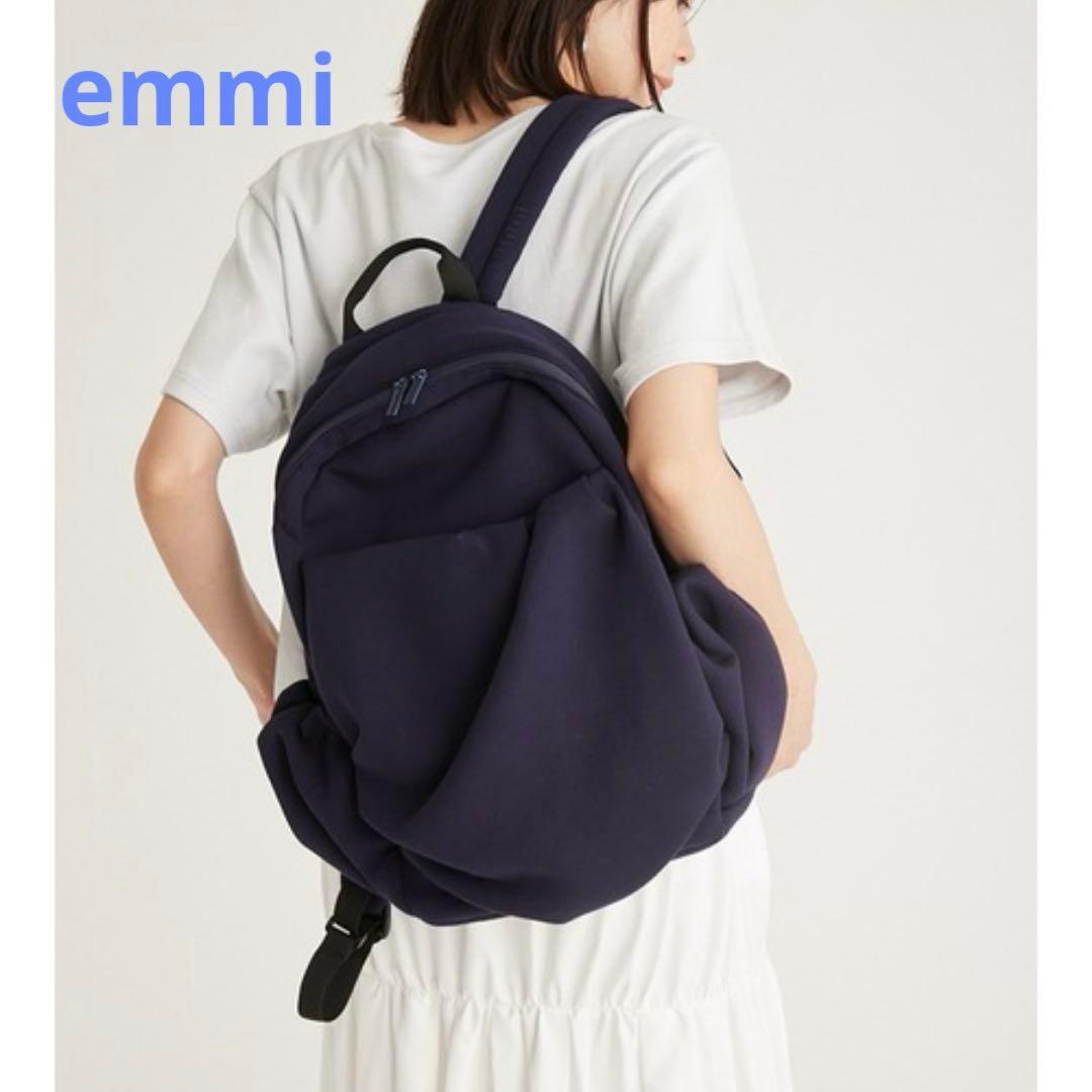 新品未開封emmi エミ ポンチギャザーボディーバックパック リュック ロゴ刺繍
