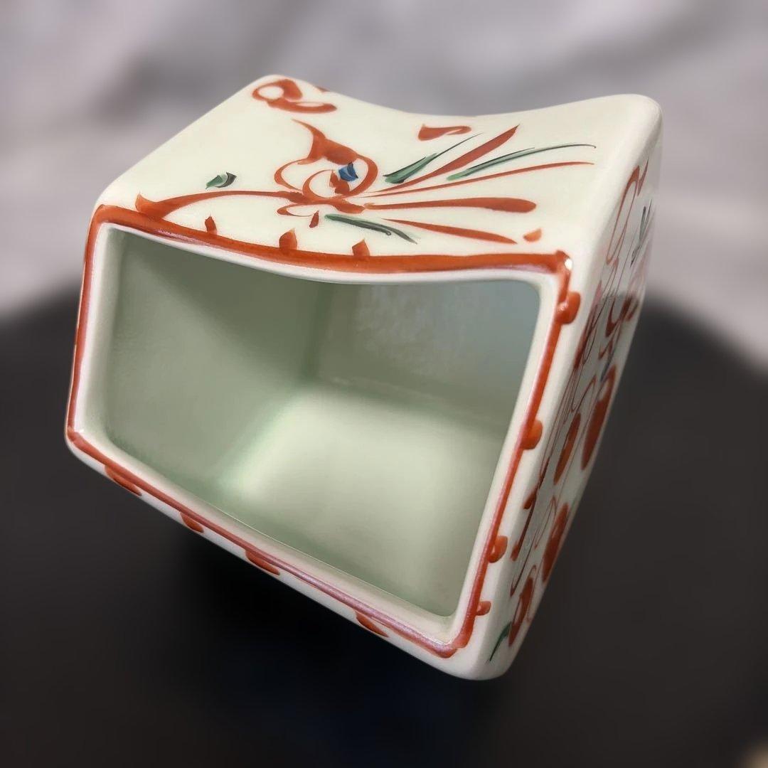 【有田焼】赤絵の冠型花瓶