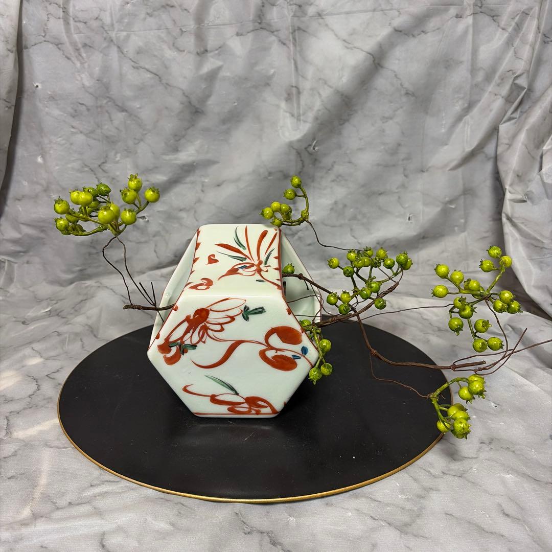 【有田焼】赤絵の冠型花瓶