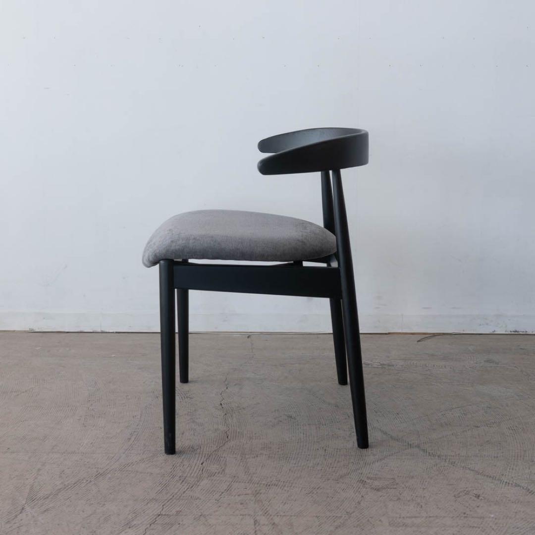 あおうみ　黒いダイニングチェア 布製クッション付き