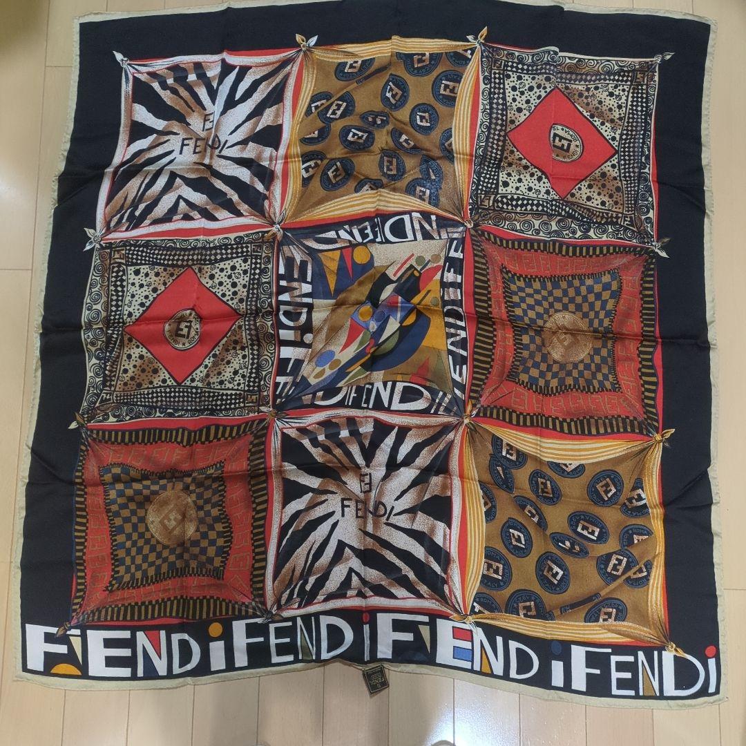 FENDI パッチワークスカーフ 約90cm x 90cm