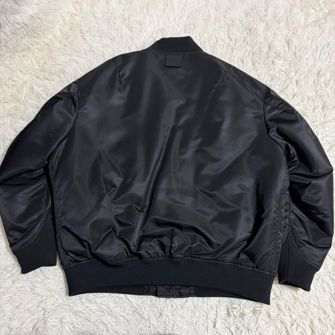 【極美品】UNIQLO +J ハイブリッドダウンオーバーサイズMA-1 ブラック