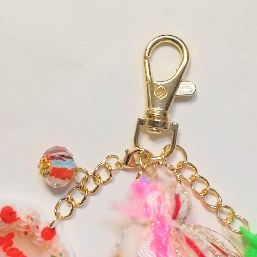 SOLD◆ハンドメイド 引き揃え糸 タッセル チャーム ケーキ レトロ ポップ