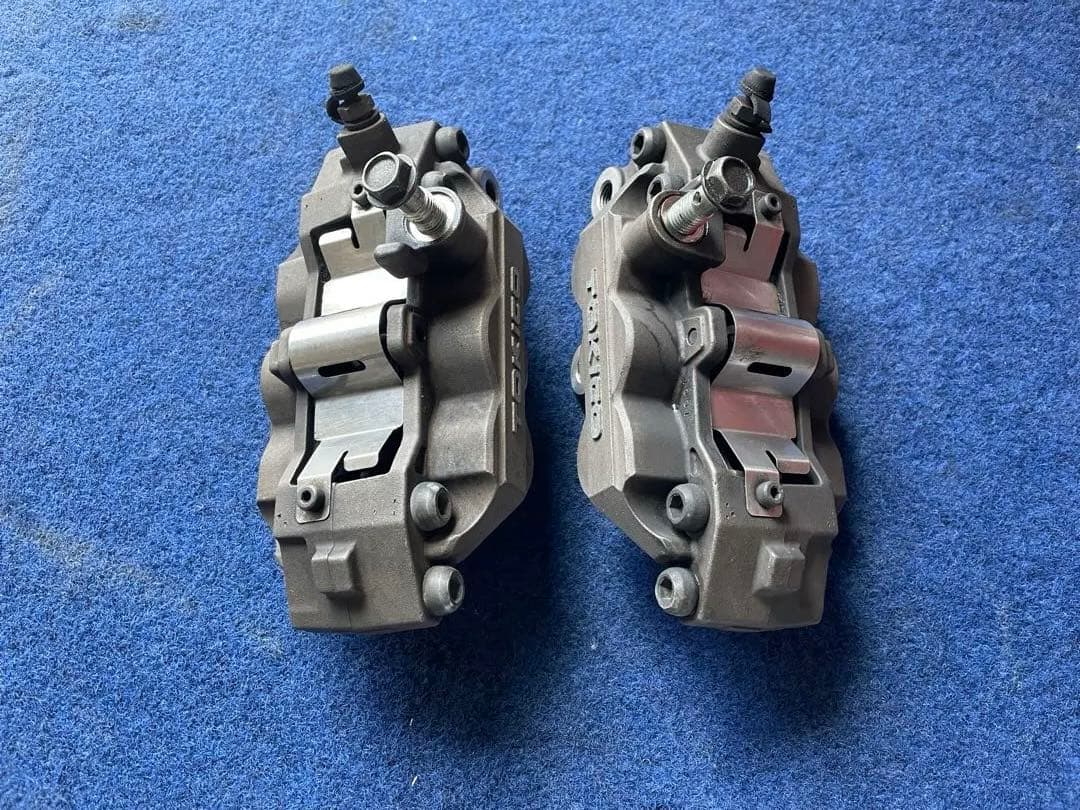 zrx400Ⅱ 純正　フロントキャリパー