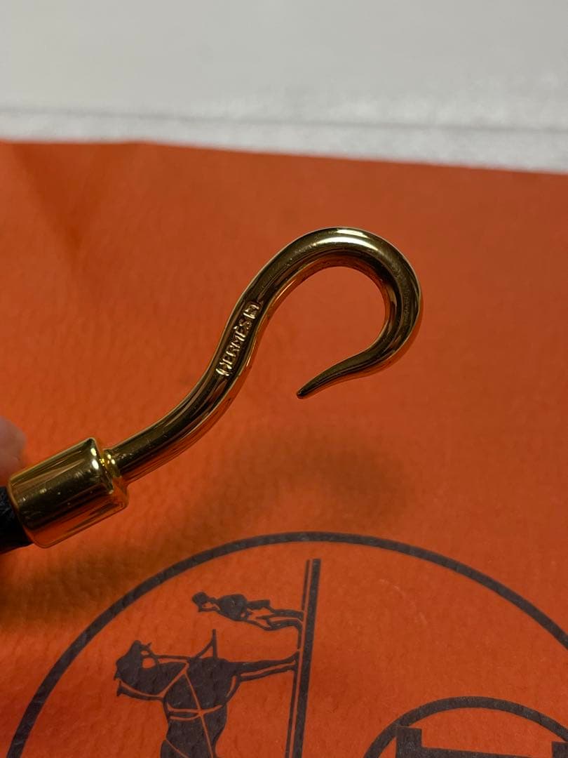 HERMES レザー フック付き ブレスレット 黒