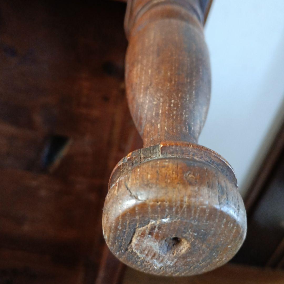 セール！大正昭和レトロ　竹梅かわいい彫り、脚がオシャレな小テーブル