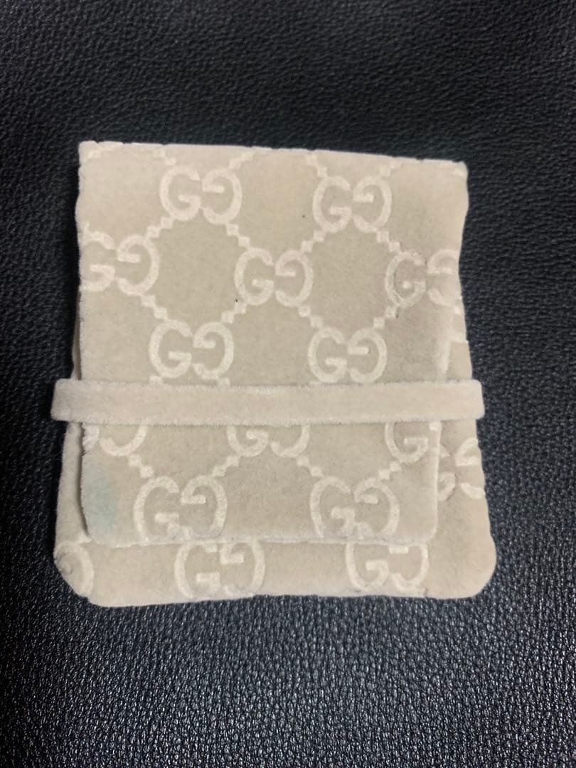 （郵便局17.5）GUCCI シルバー　ブレスレット ロゴチャーム付き