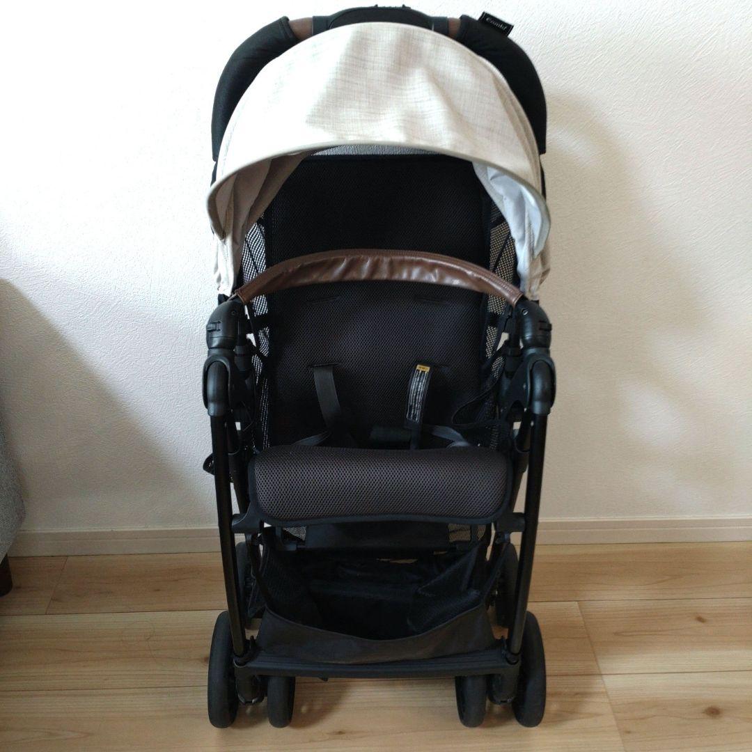 コンビ　Combi Acbee plus 　AO 美品　ベージュ ベビーカー