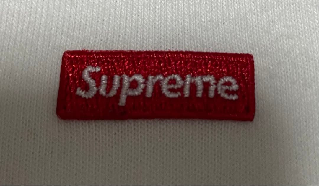 supreme スモールロゴ　ロングtシャツ