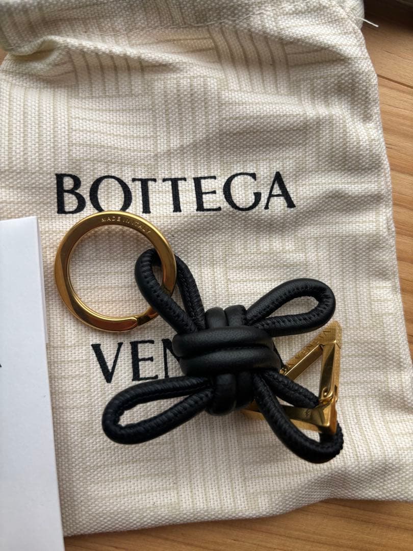 Bottega Veneta トライアングル キーリング