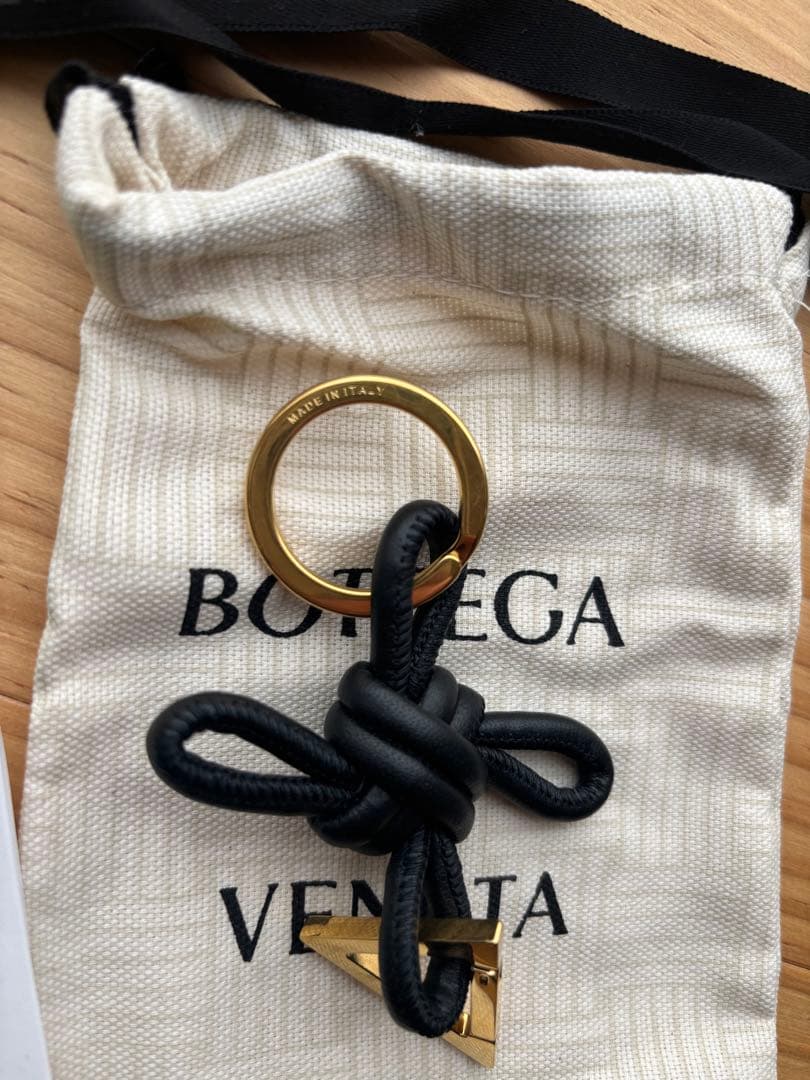 Bottega Veneta トライアングル キーリング